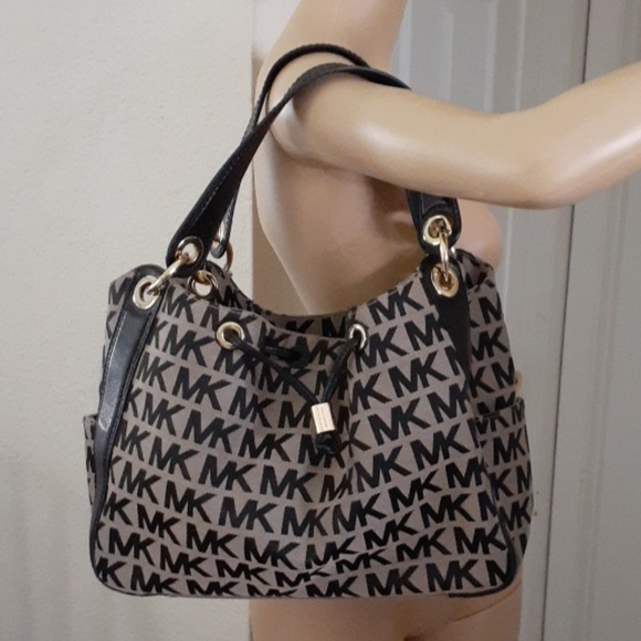 Michael Kors Handbags - Michael Kors Bag